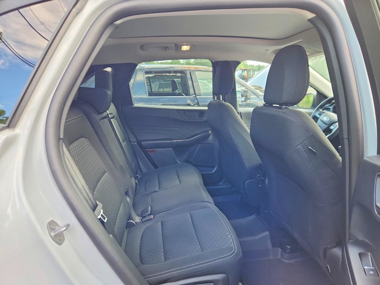 Used 2025 Ford Escape Active w/ Tech Pack #1 FWD image 9