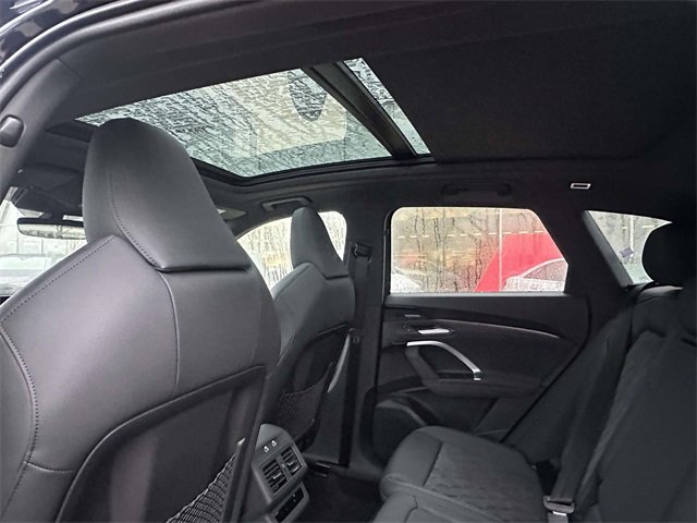 New 2025 Audi SQ5 Premium Plus image 7
