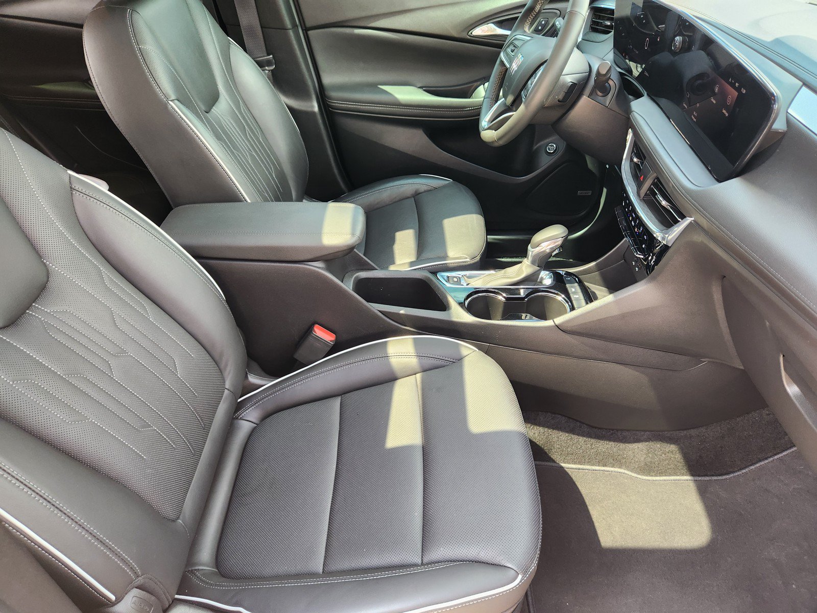 Used 2024 Buick Encore GX Avenir w/ Avenir Technology Package FWD image 12