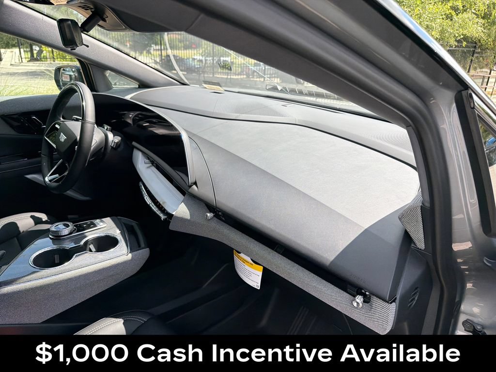New 2026 Cadillac Optiq Sport 1 w/ LPO, Floor Liner Package AWD/4WD image 41