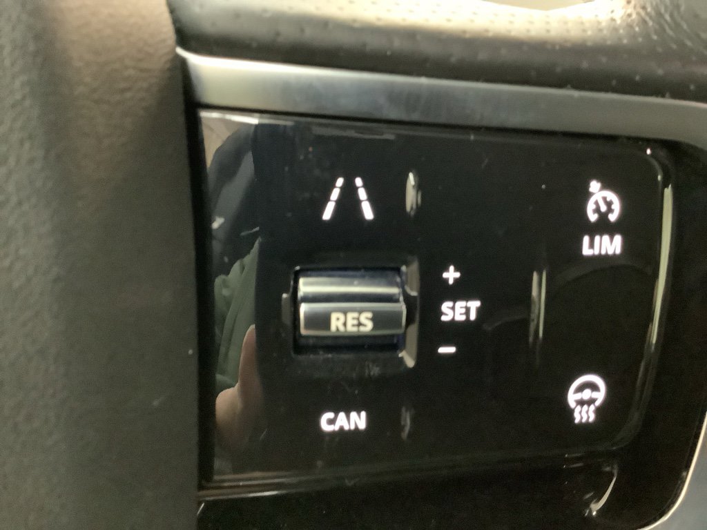 Used 2021 Land Rover Discovery Sport SE R-Dynamic AWD/4WD image 19
