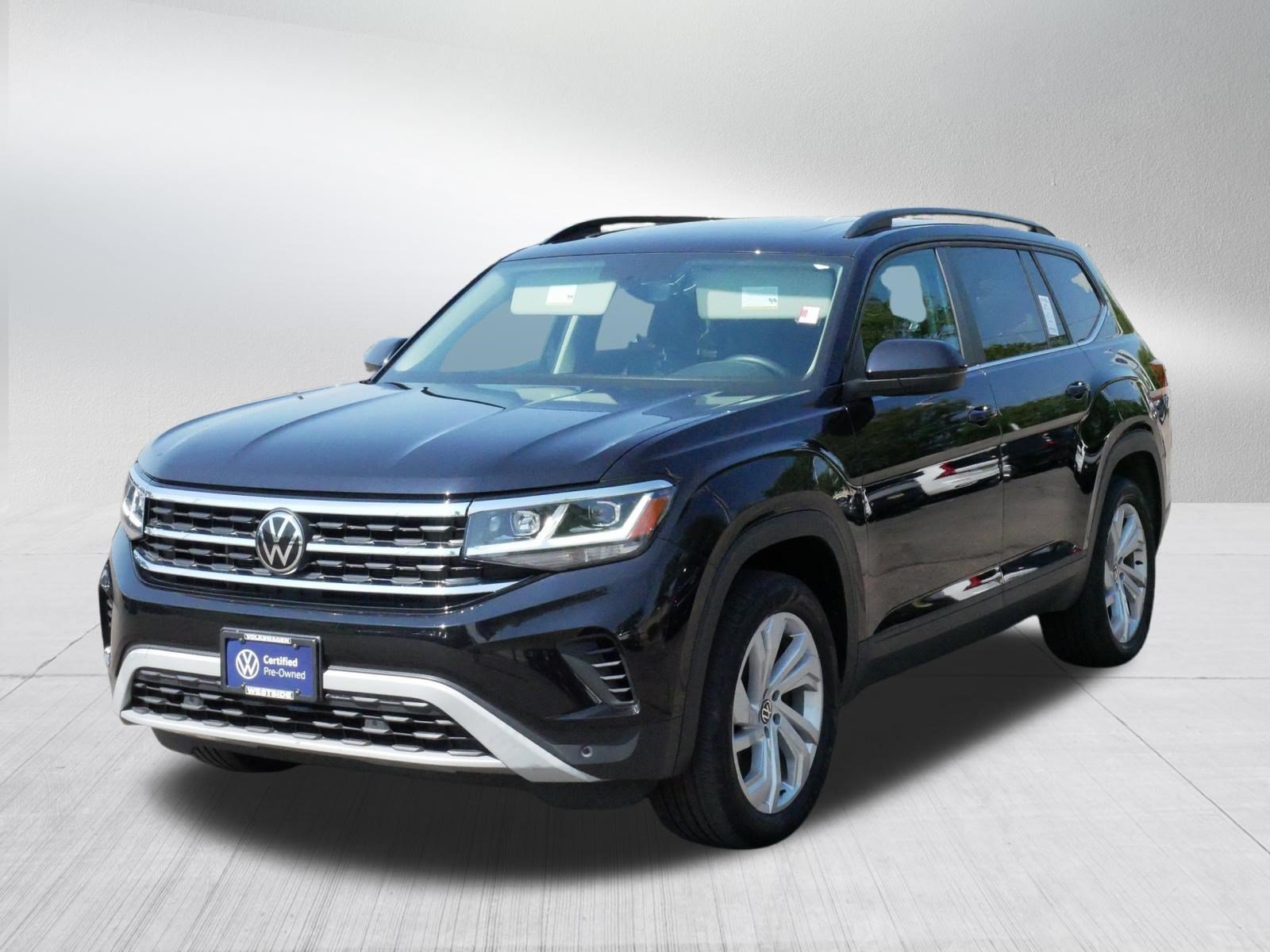 Certified 2023 Volkswagen Atlas SE w/ Panoramic Sunroof Package AWD/4WD image 3