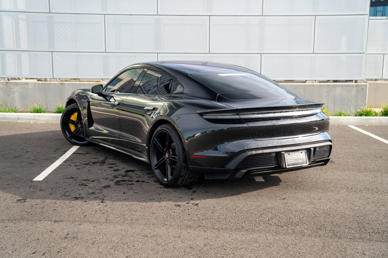 Certified 2021 Porsche Taycan Turbo S image 3