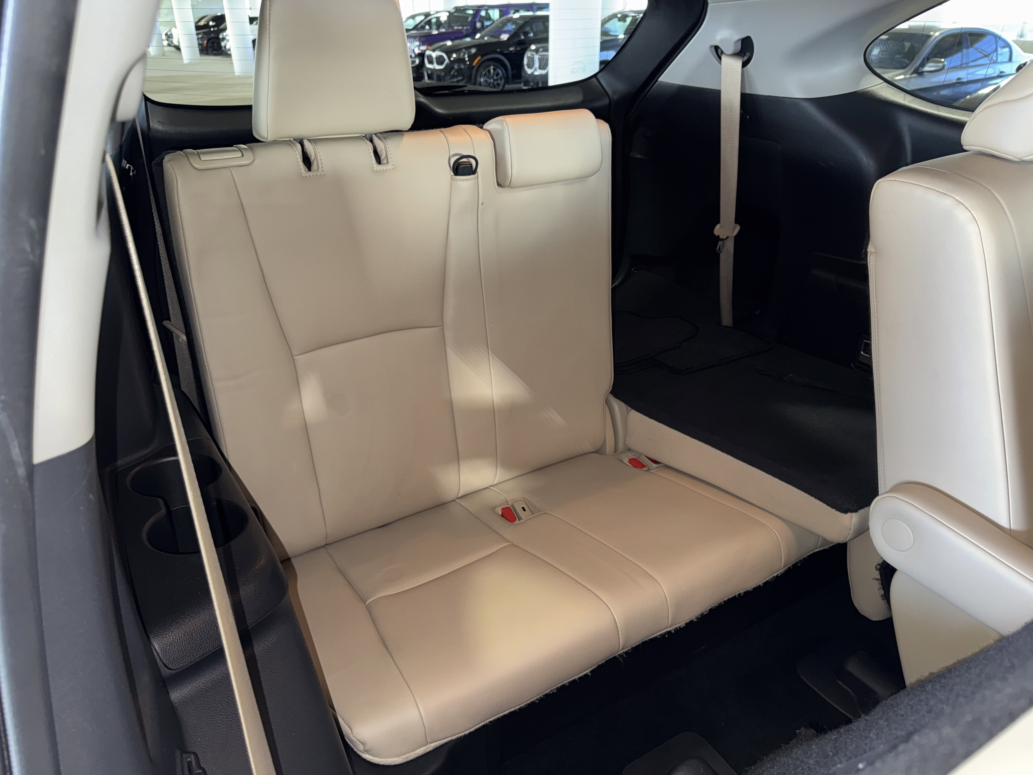 Used 2021 Toyota Highlander XLE image 13