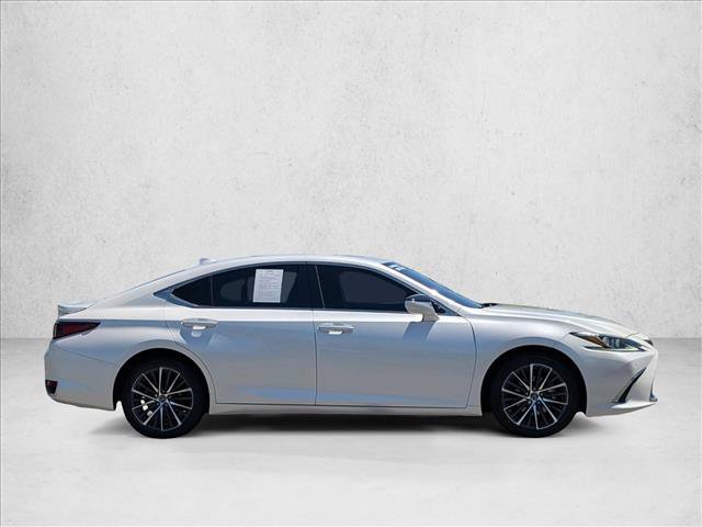 Used 2024 Lexus ES 300h w/ Premium Package FWD image 4