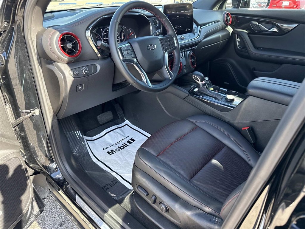 Used 2025 Chevrolet Blazer RS image 10
