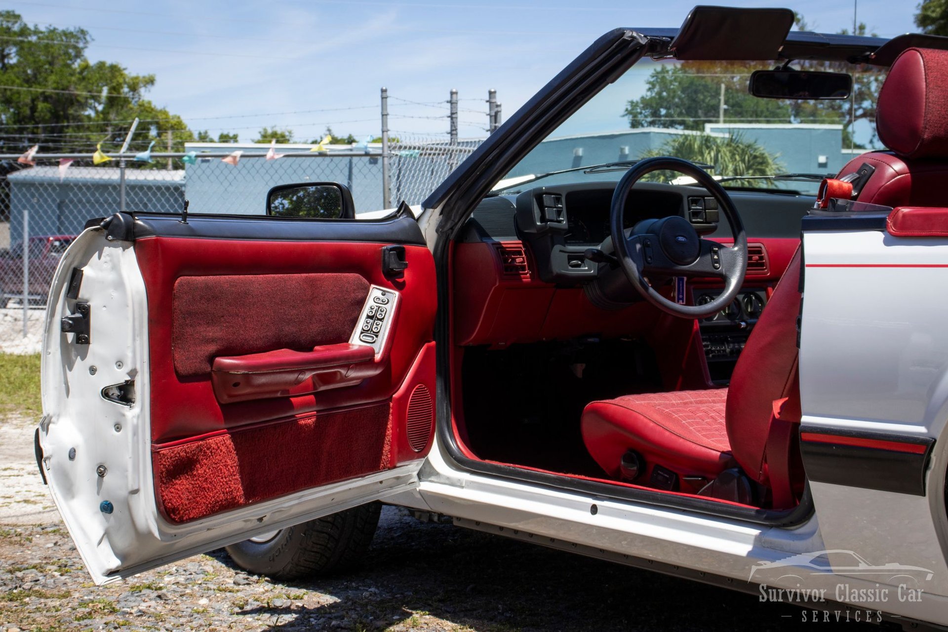 Used 1989 Ford Mustang LX RWD image 11