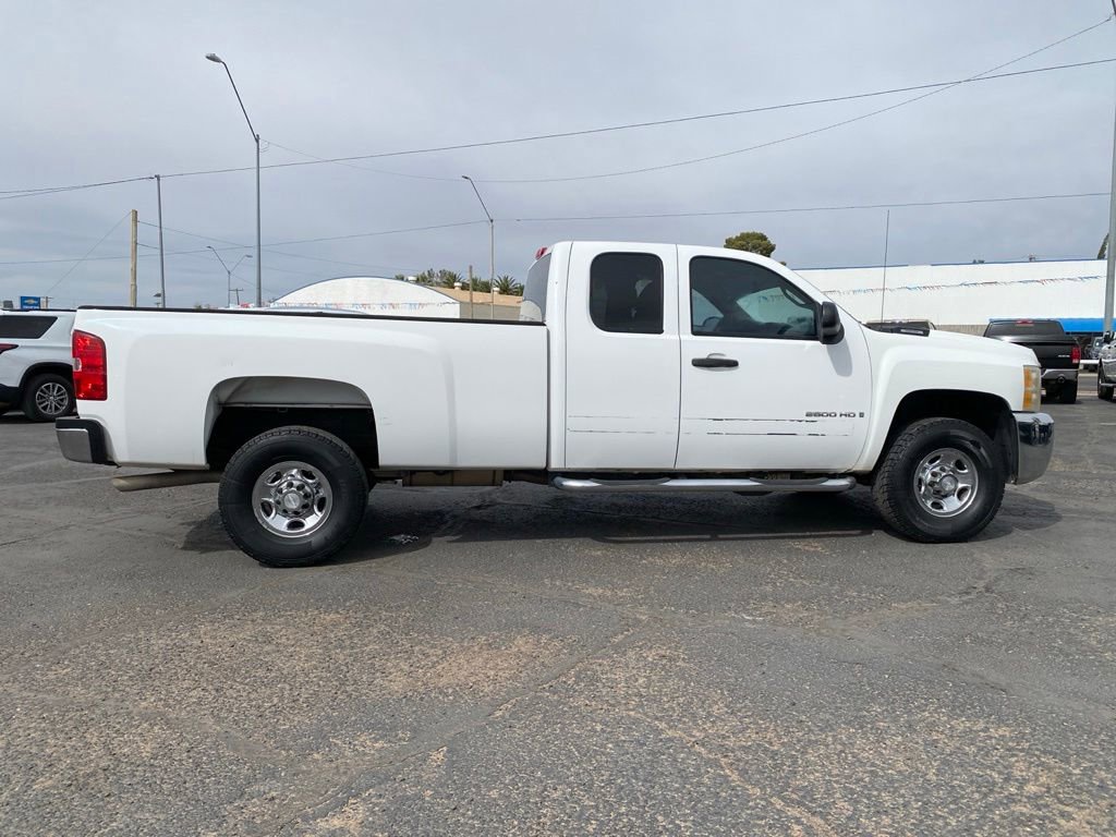 Used 2007 Chevrolet Silverado 2500 LT RWD image 6