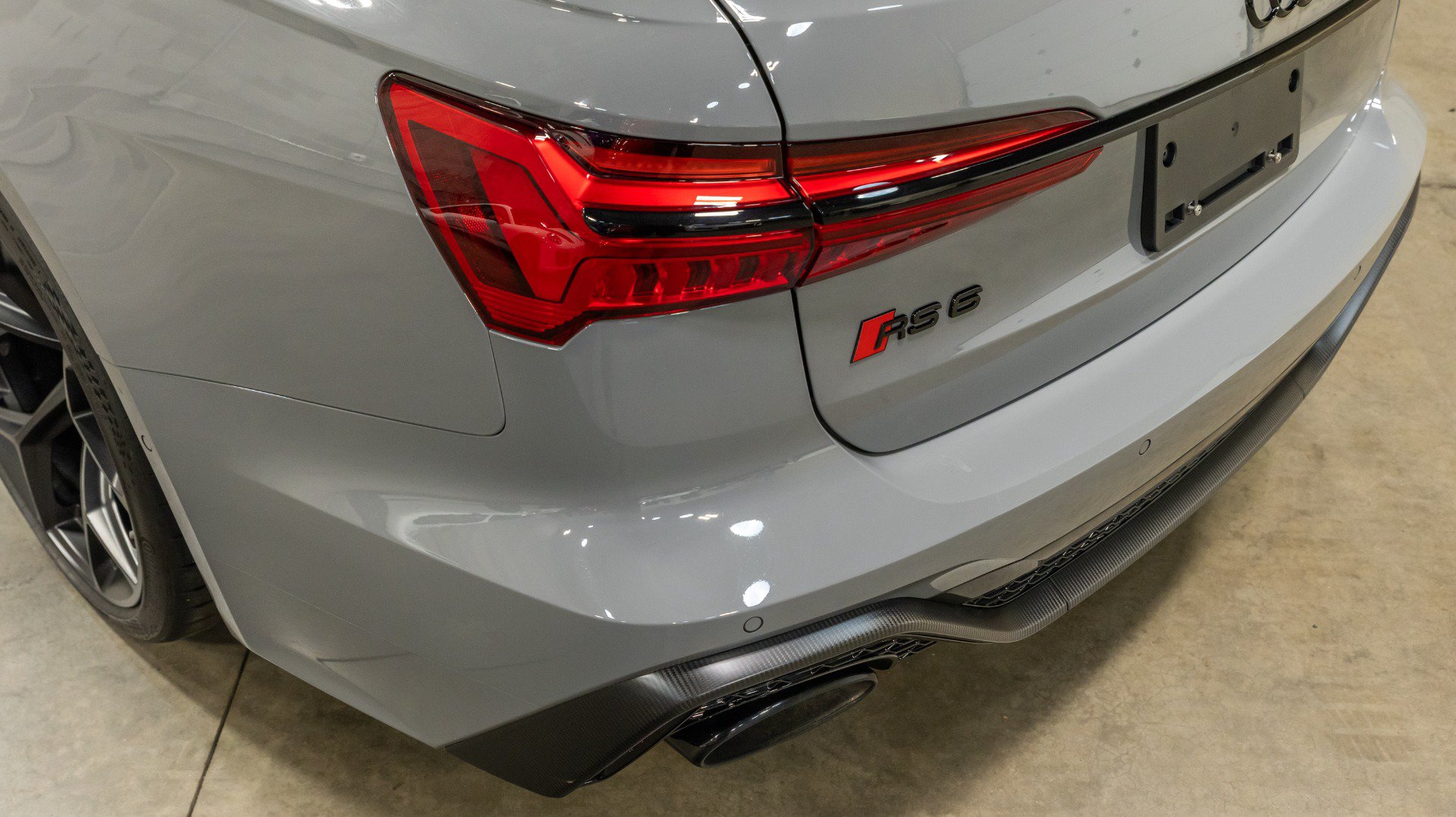 Used 2024 Audi RS 6 performance AWD/4WD image 24