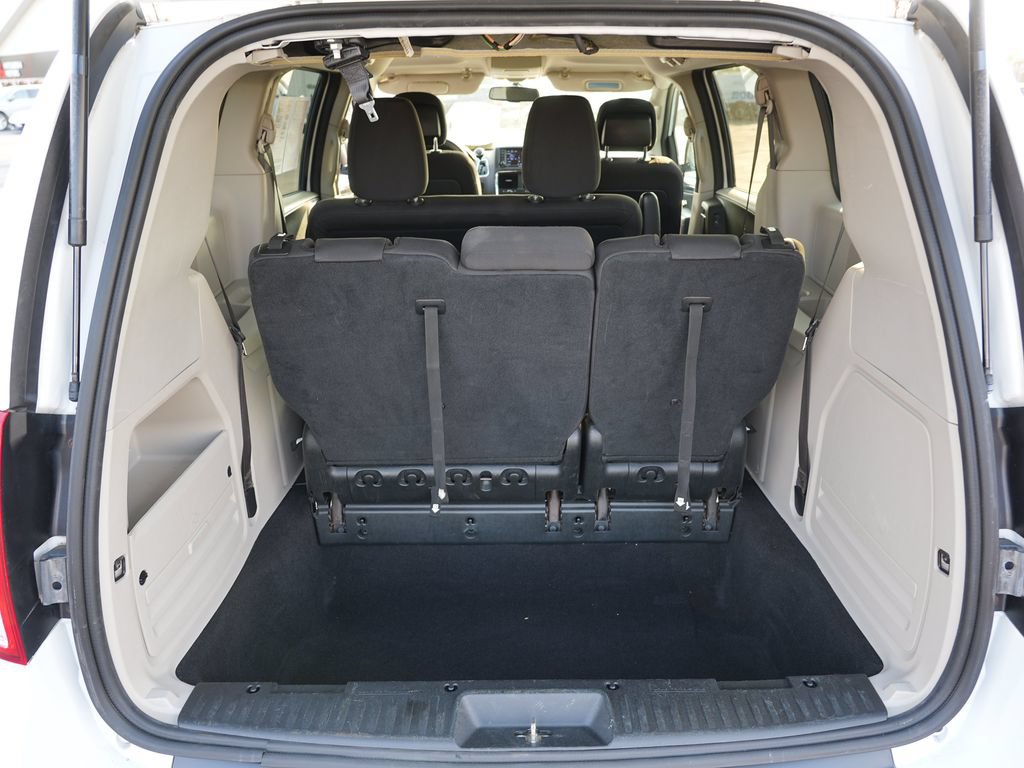 Used 2018 Dodge Grand Caravan SE w/ UConnect Hands-Free Group FWD image 26