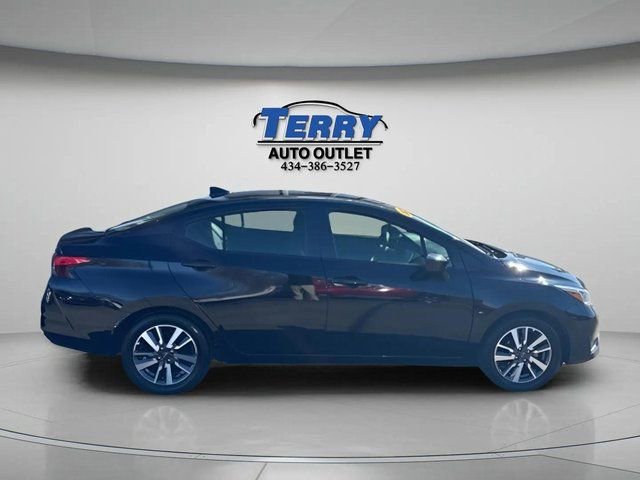 Used 2023 Nissan Versa SV image 1