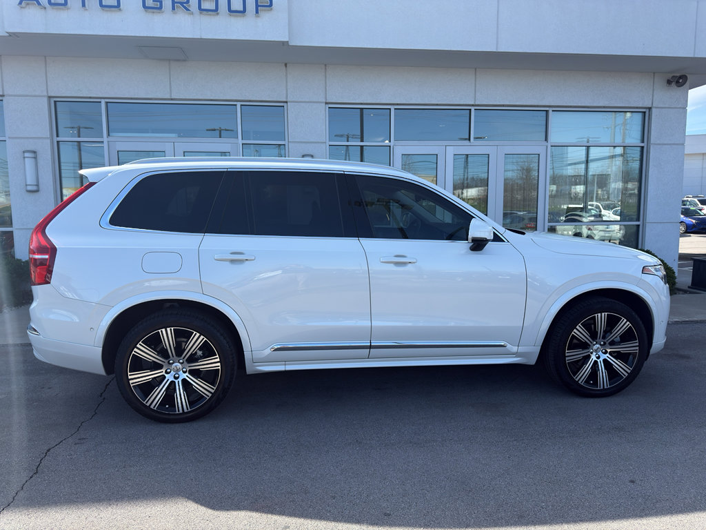 Used 2023 Volvo XC90 B6 Ultimate w/ Protection Package Premier image 2