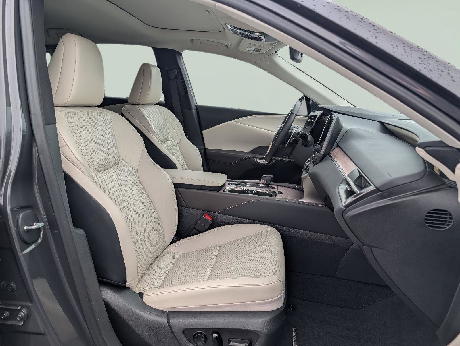 Used 2024 Lexus RX 350 Premium w/ Accessory Package (K3) image 23