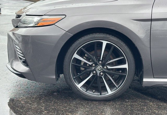 Used 2018 Toyota Camry XSE FWD image 8