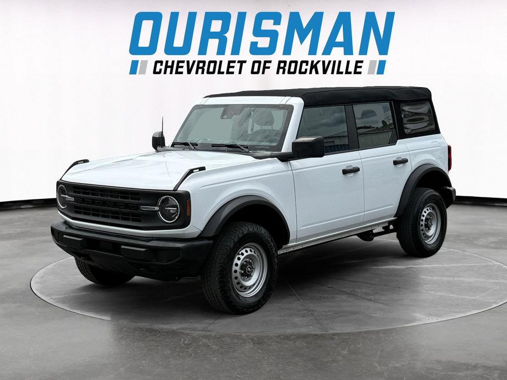 Used 2023 Ford Bronco 4-Door AWD/4WD image 2
