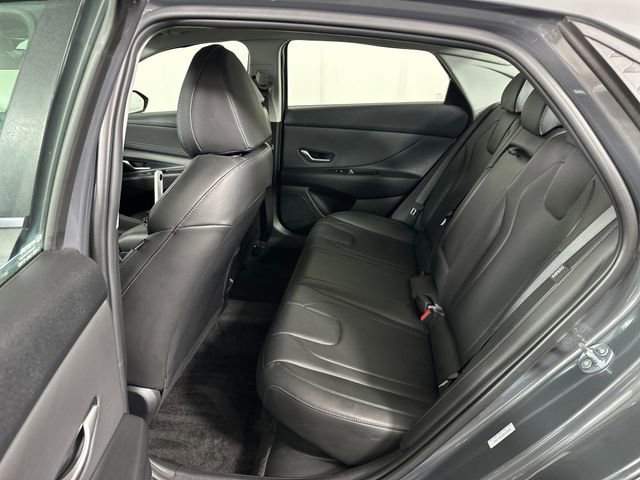 Used 2025 Hyundai Elantra Limited image 25