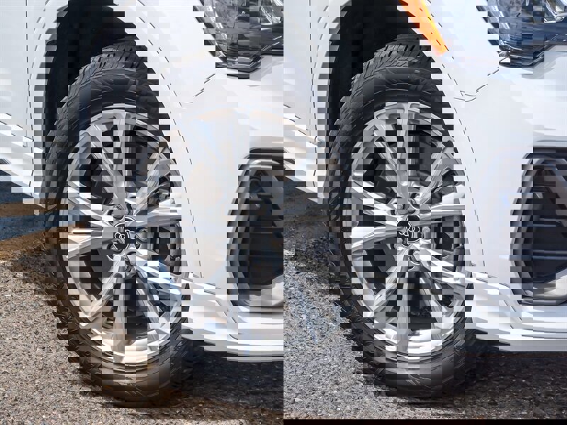 Used 2021 Audi Q3 2.0T Premium w/ Convenience Package image 4