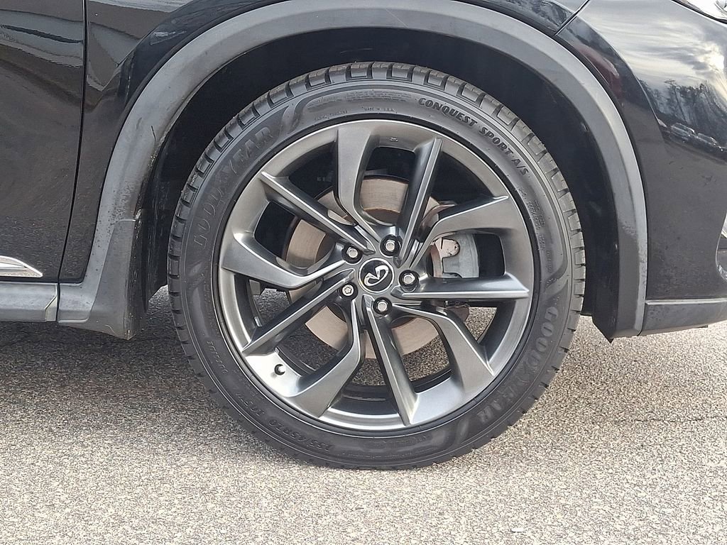 Used 2019 INFINITI QX50 Essential w/ Sensory Package image 8