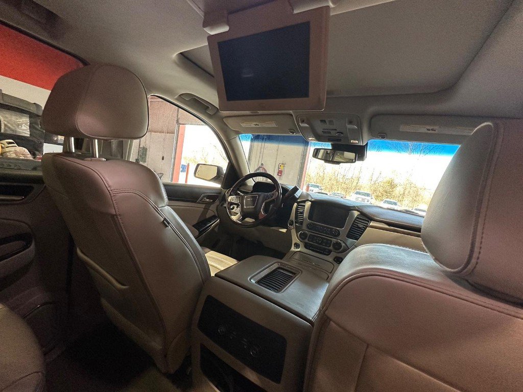 Used 2018 GMC Yukon Denali w/ Denali Ultimate Package image 22