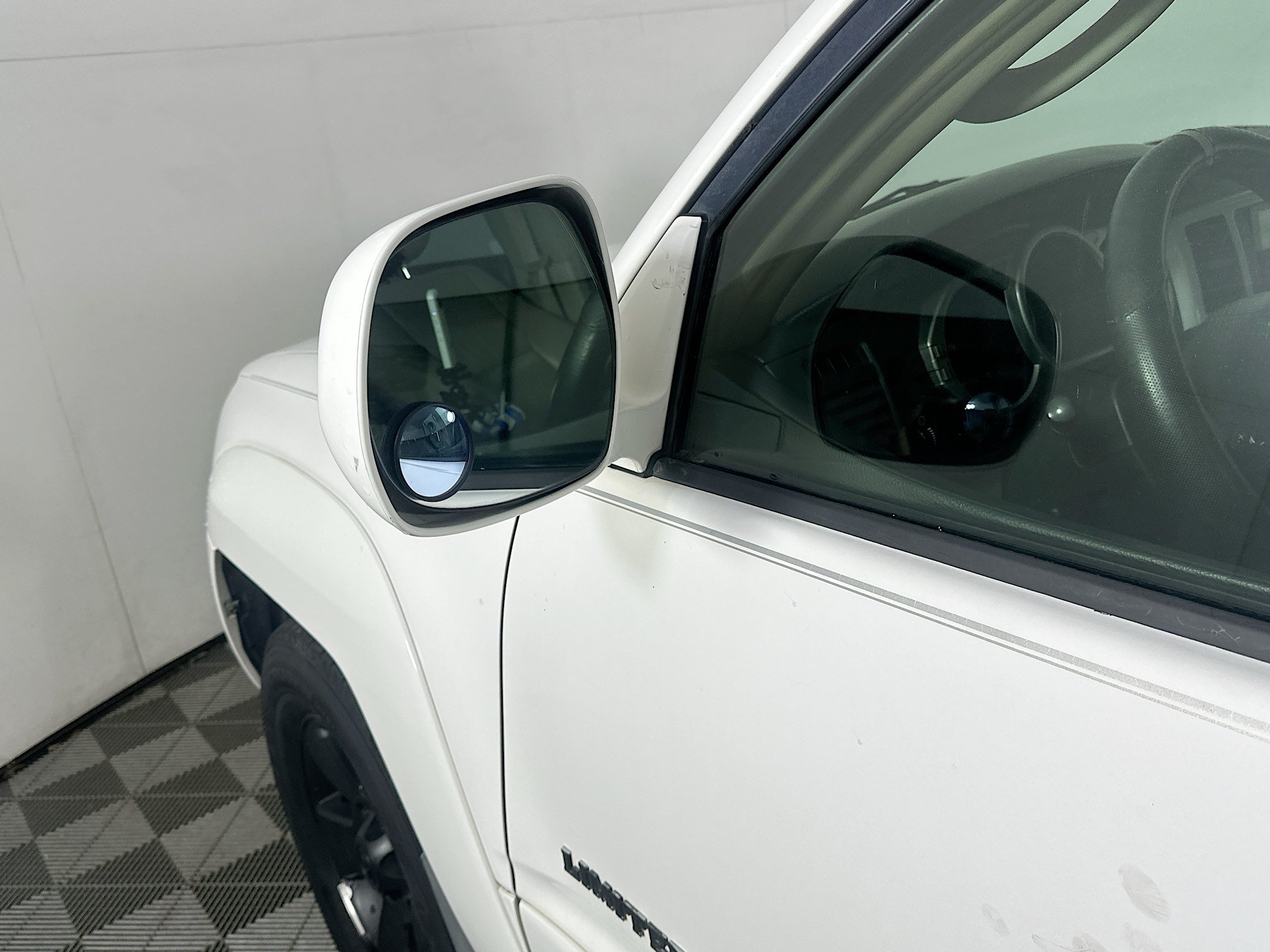 Used 2004 Toyota 4Runner Limited RWD image 16
