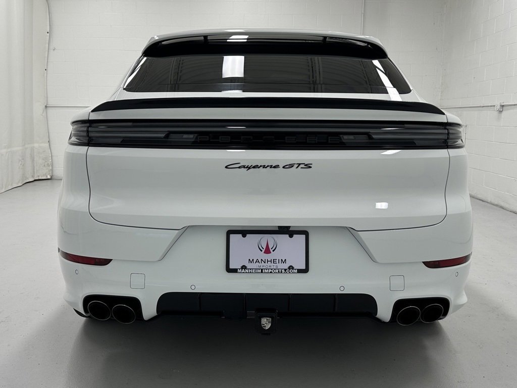 Used 2025 Porsche Cayenne GTS image 7