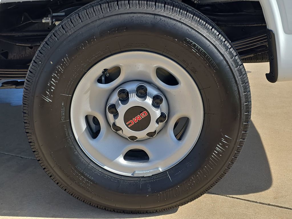 New 2026 GMC Savana 3500 Extended w/ Driver Convenience Package RWD image 29