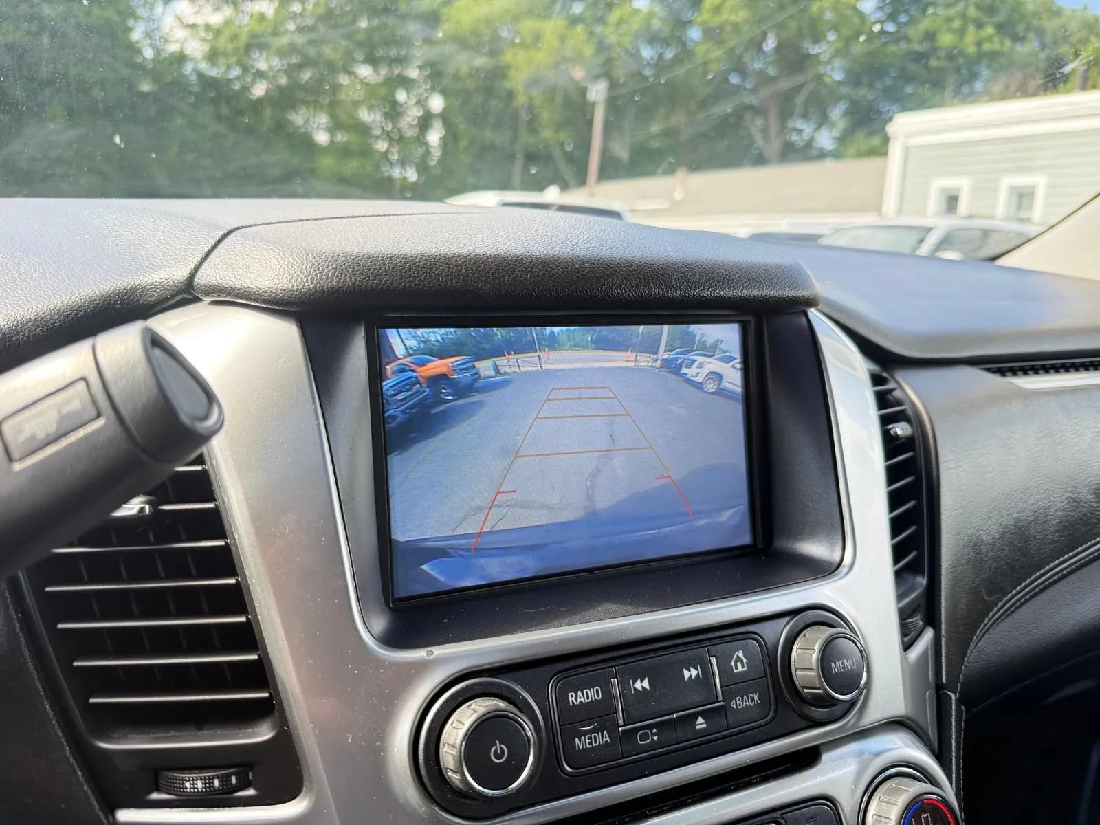 Used 2019 Chevrolet Tahoe LT AWD/4WD image 17