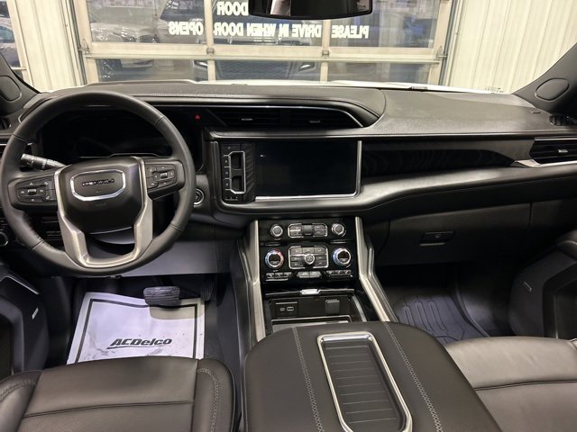 Used 2024 GMC Yukon Denali image 34