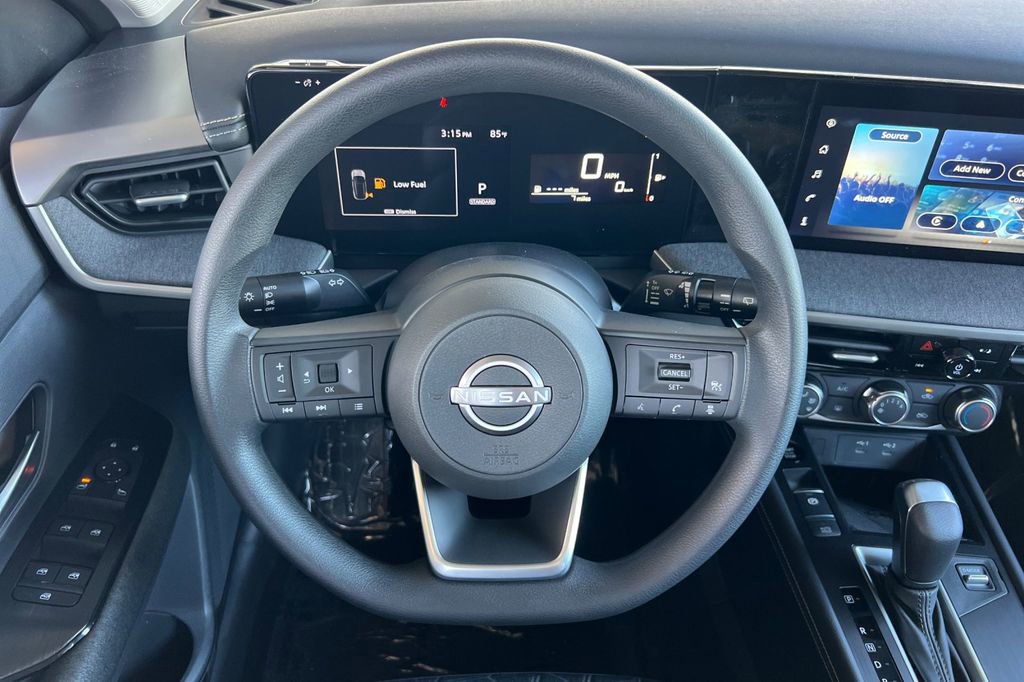 New 2025 Nissan Kicks SV w/ Illumination Package AWD/4WD image 11