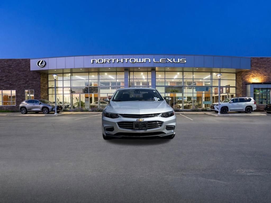 Used 2018 Chevrolet Malibu LT FWD image 18