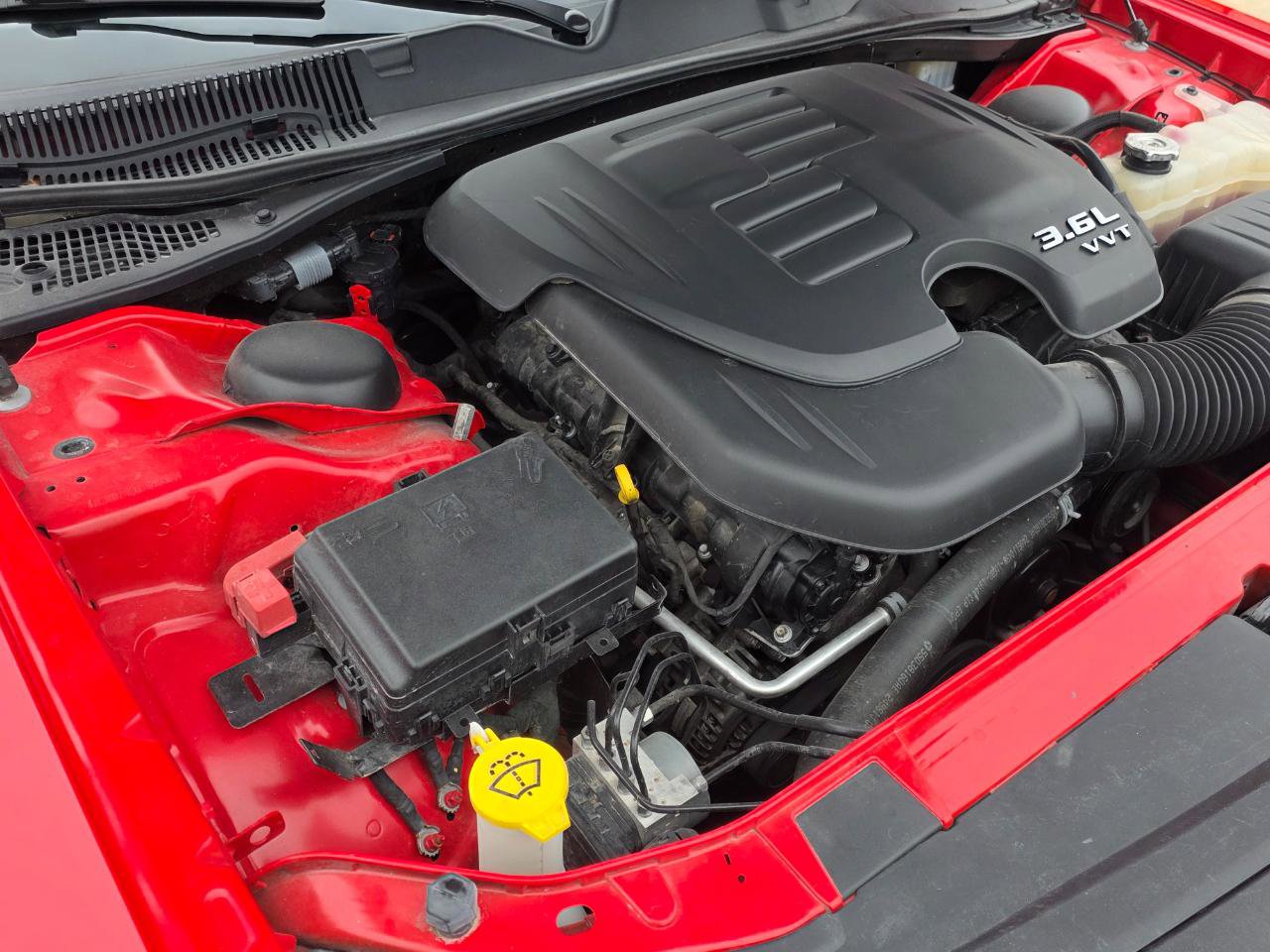 Used 2019 Dodge Challenger SXT image 28