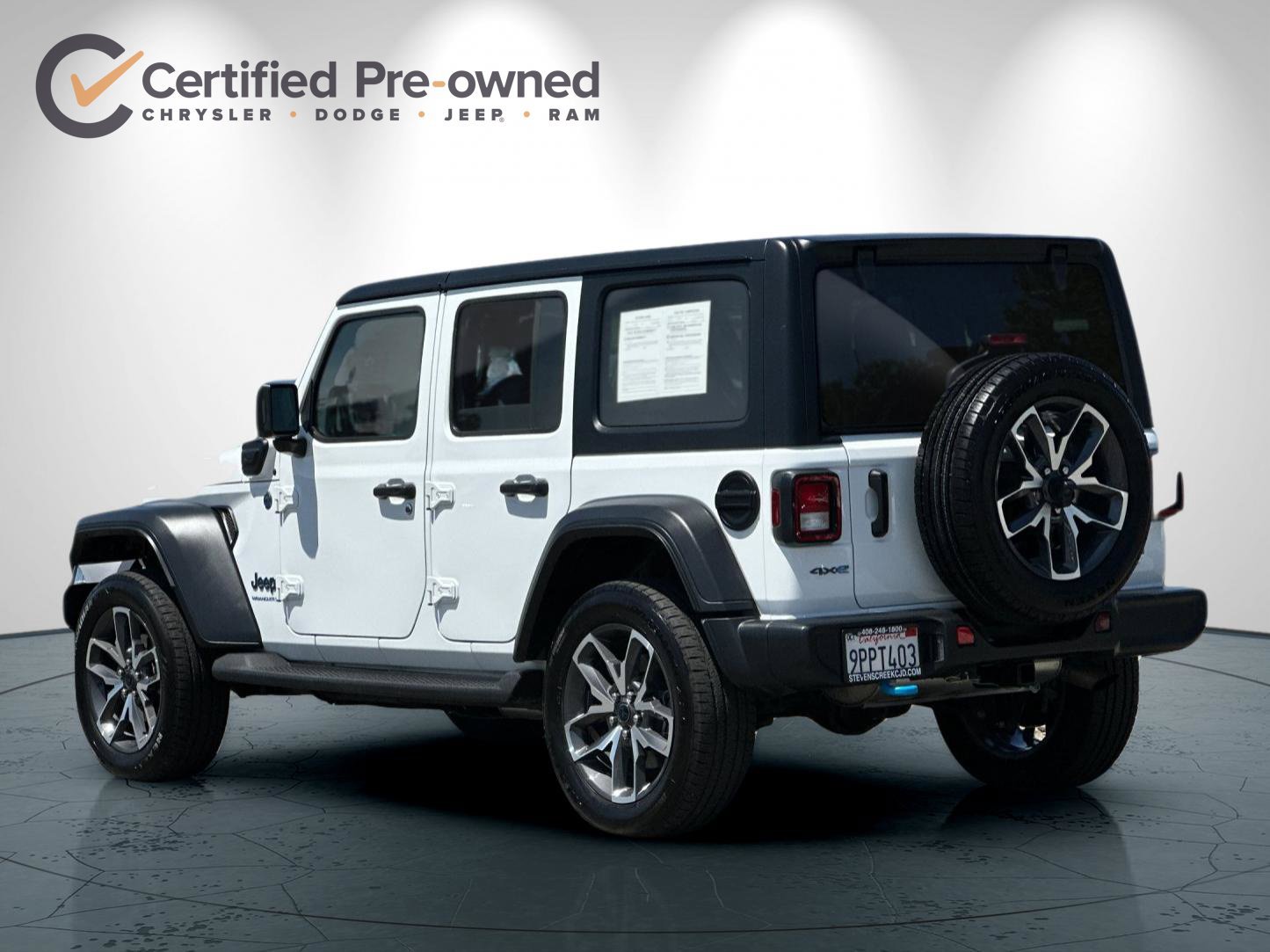 Used 2024 Jeep Wrangler Unlimited w/ LED Headlamp & Fog Lamp Group AWD/4WD image 6