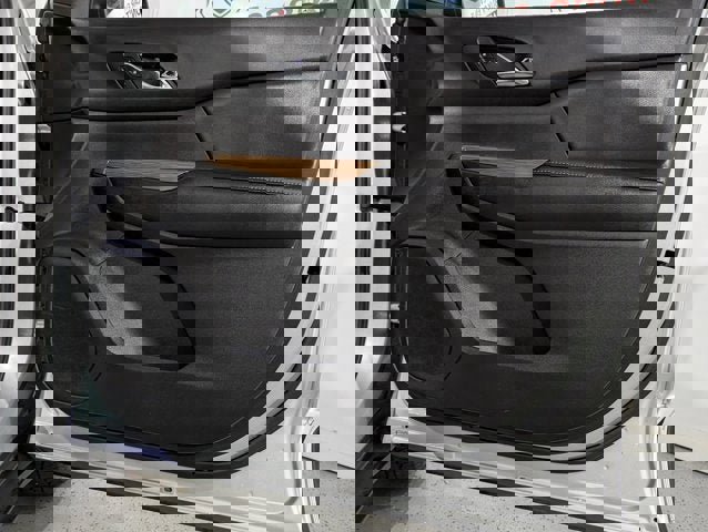 Used 2018 GMC Acadia SLE image 21