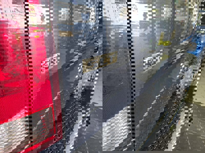 Used 2021 RAM 1500 Classic SLT image 26