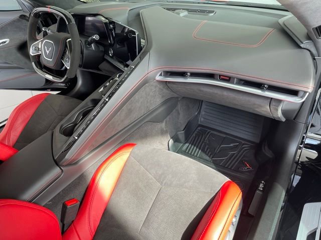 Used 2025 Chevrolet Corvette Z06 image 20