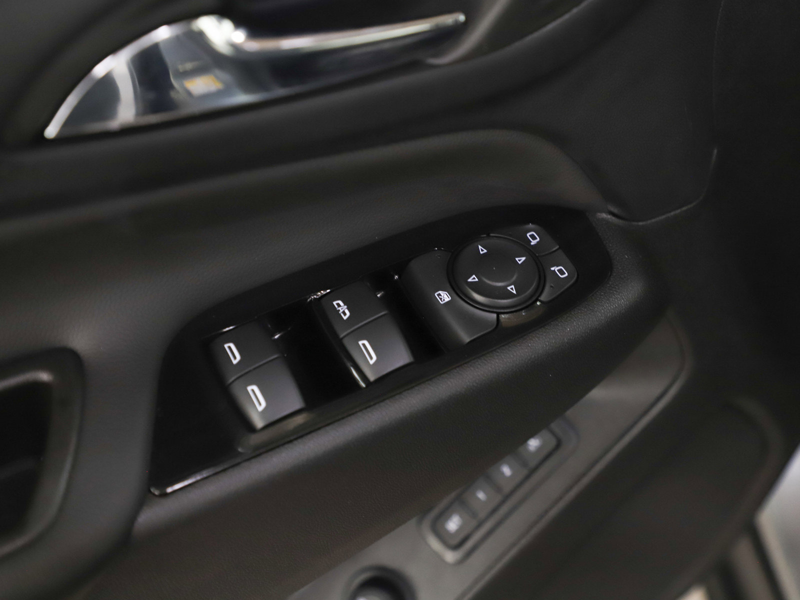 Used 2023 Chevrolet Equinox Premier AWD/4WD image 20