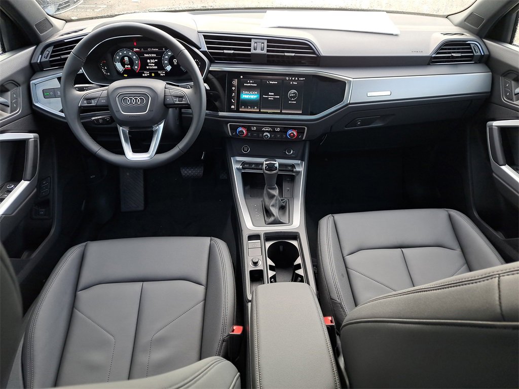 New 2025 Audi Q3 2.0T Premium image 24