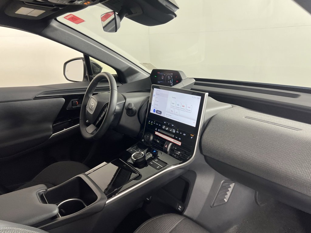 Used 2024 Toyota bZ4X XLE w/ Weather Package image 30