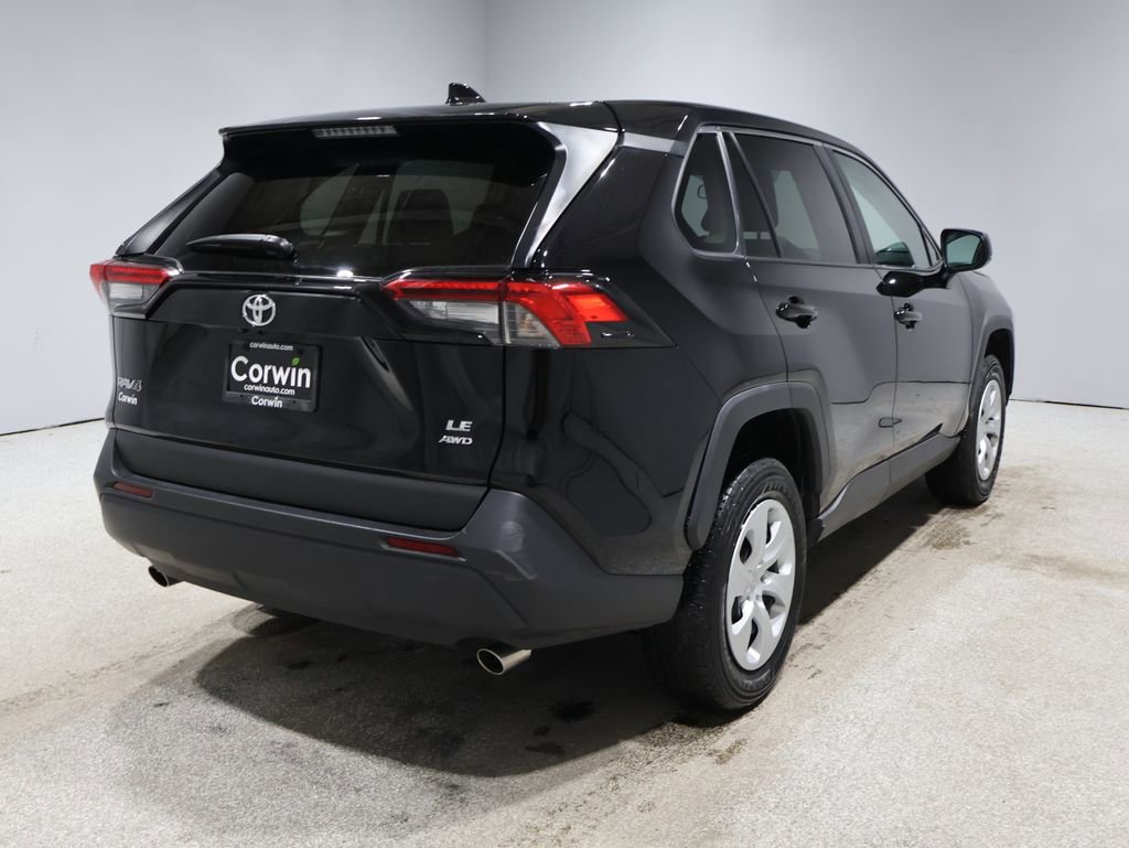 Used 2024 Toyota RAV4 LE image 2