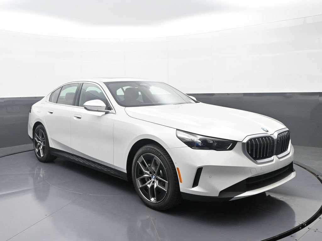 New 2027 BMW 530i xDrive w/ Premium Package AWD/4WD image 3