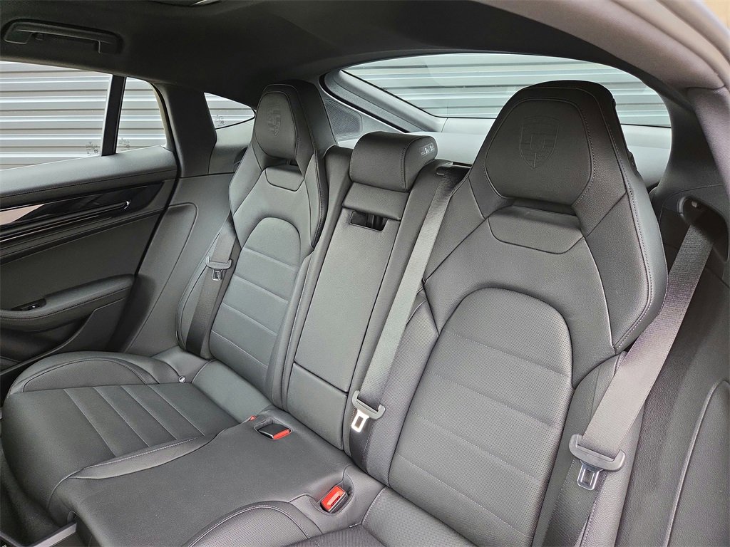 New 2026 Porsche Panamera 4 image 16