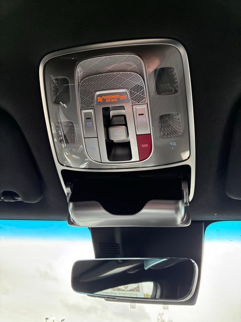 Used 2025 Genesis GV70 3.5T Sport w/ Sport Advanced Package AWD/4WD image 45