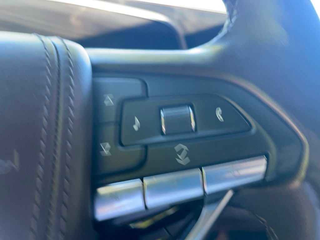 Used 2022 Cadillac Escalade Sport Platinum AWD/4WD image 12