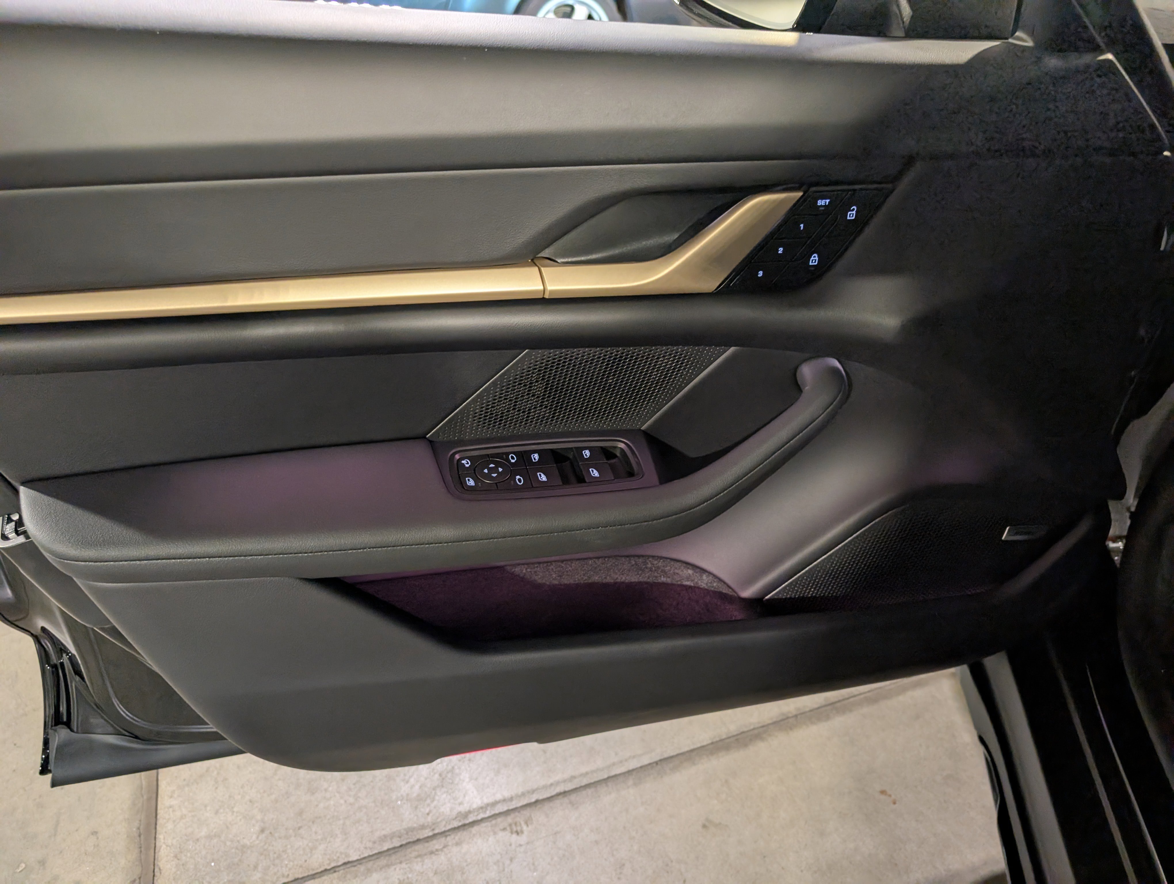 New 2026 Porsche Taycan 4 Cross Turismo image 19