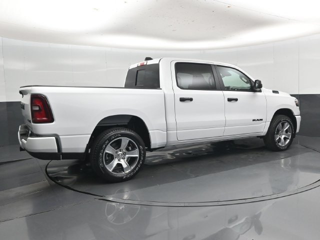 New 2027 RAM 1500 Express AWD/4WD image 33