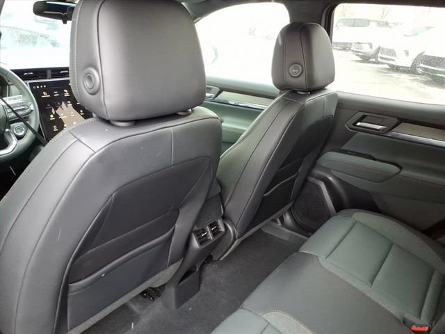 New 2026 GMC Terrain AT4 AWD/4WD image 15