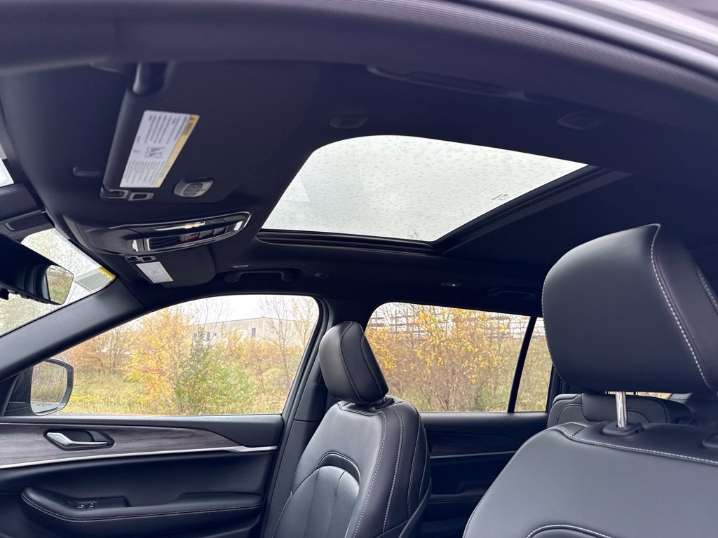 New 2027 Jeep Grand Cherokee L Limited AWD/4WD image 28