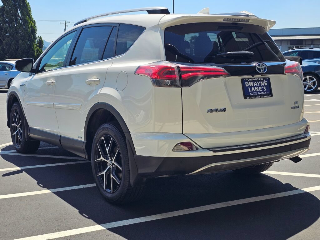 Used 2018 Toyota RAV4 SE w/ Advanced Technology Package AWD/4WD image 3