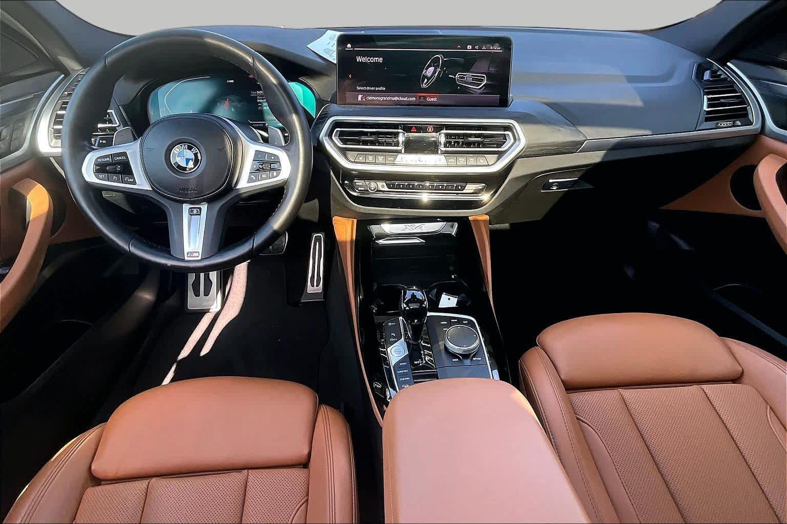 Used 2023 BMW X4 xDrive30i w/ M Sport Package AWD/4WD image 16