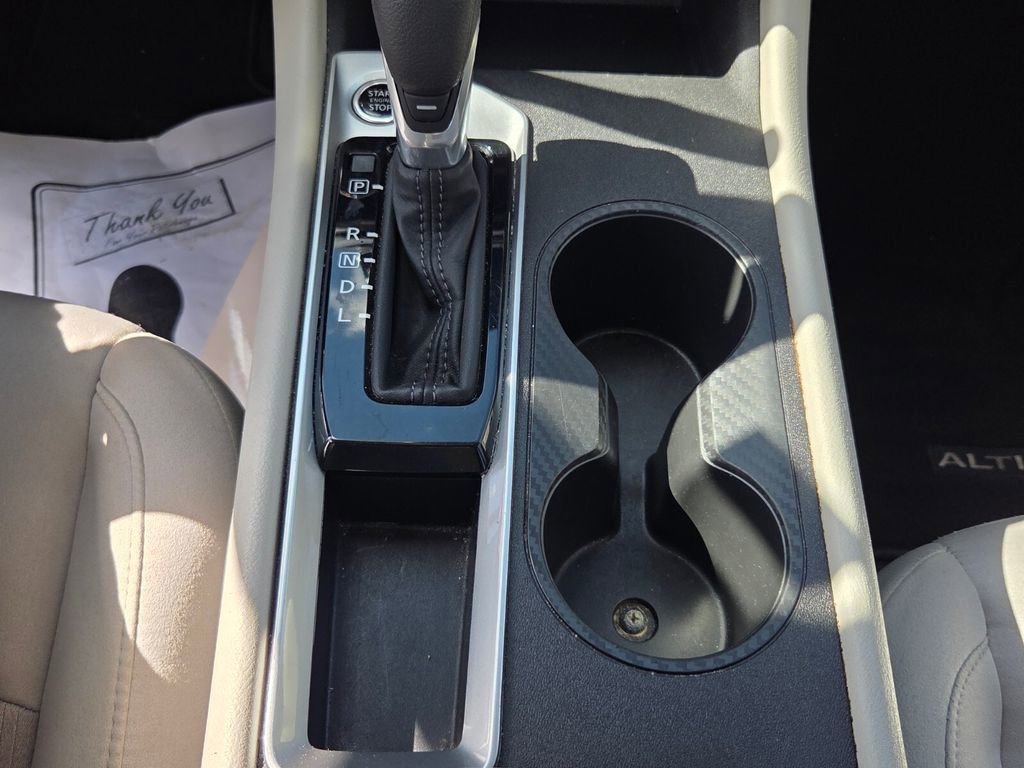 Used 2025 Nissan Altima 2.5 SV image 17